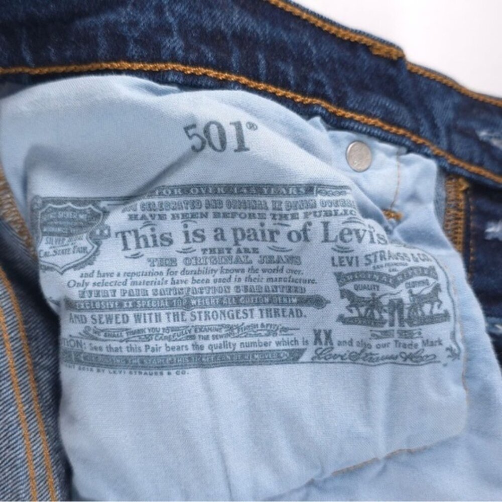 Levi’s 501 Button Fly Jeans Crop Semi Distressed 36200-0184 Size W31 L26 - Picture 3 of 13